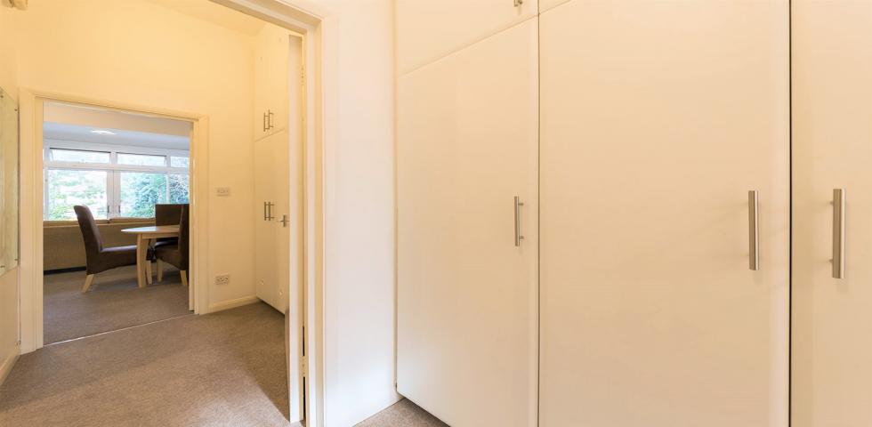 			Studio Apartment, 1 bath, 1 reception Studio			 Dartmouth Road, WILLESDEN GREEN/BRONDESBURY